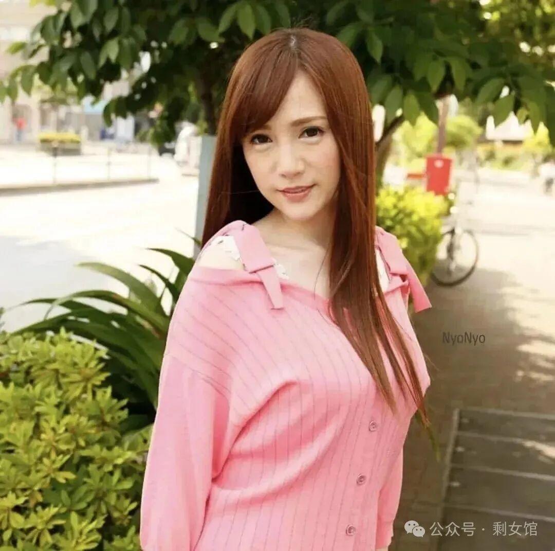 摆摊后，全城大哥都来给我打下手